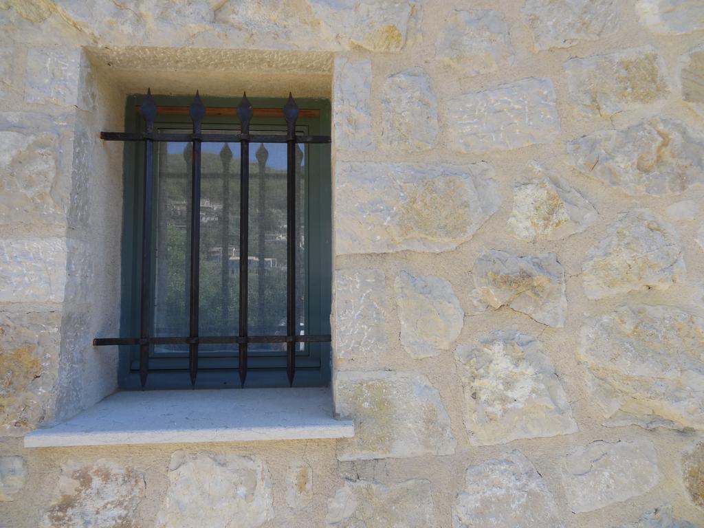 Bed and Breakfast Les 4 Elements Tourrettes-sur-Loup Exterior foto