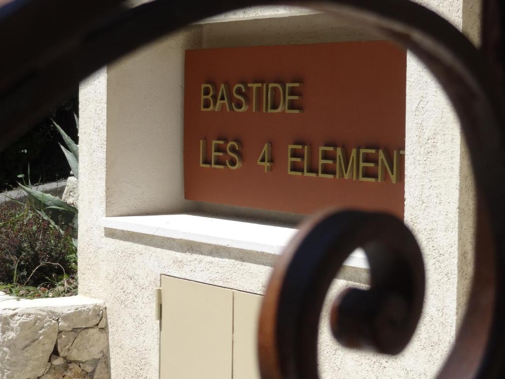 Bed and Breakfast Les 4 Elements Tourrettes-sur-Loup Exterior foto