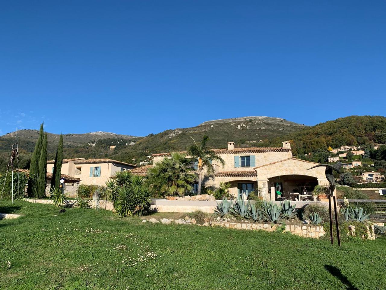 Bed and Breakfast Les 4 Elements Tourrettes-sur-Loup Exterior foto